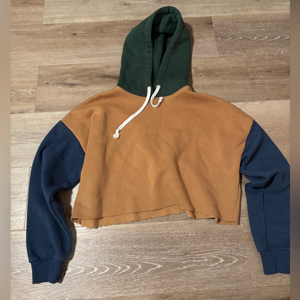 Forever 21 Cropped Hoodie – Blue Sleeves, Tan Torso, Green Hoodie – Size Medium
